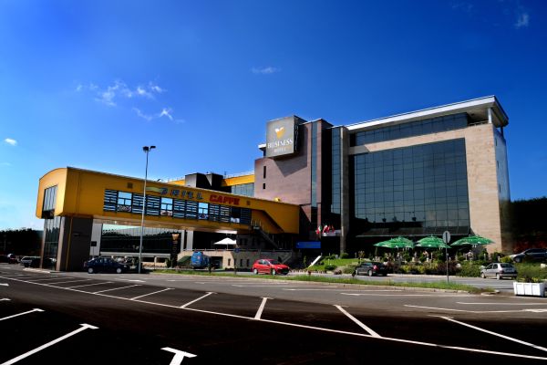 Business Hotel Conference Center & Spa (Tirgu-Mures)